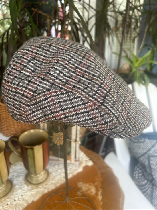 U3i Hats & Accessories, LLC Other - Tweed Houndstooth Flat Cap